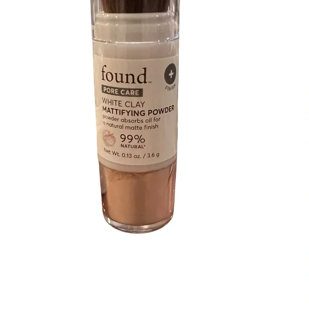 FOUND Pore Care White Clay‎ Mattifying Powder Brush On Translucent Coverage NEW